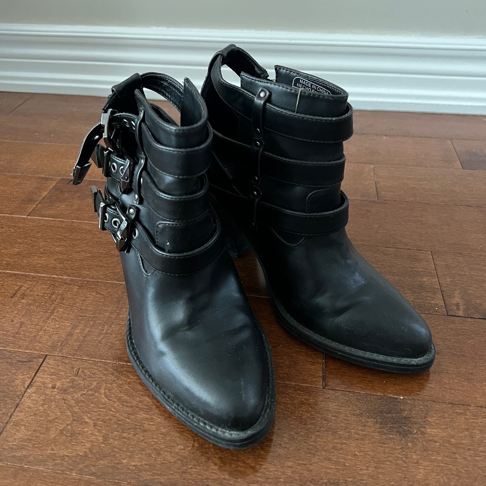 Call it Spring - Ankle Boots - Picture 2 of 4